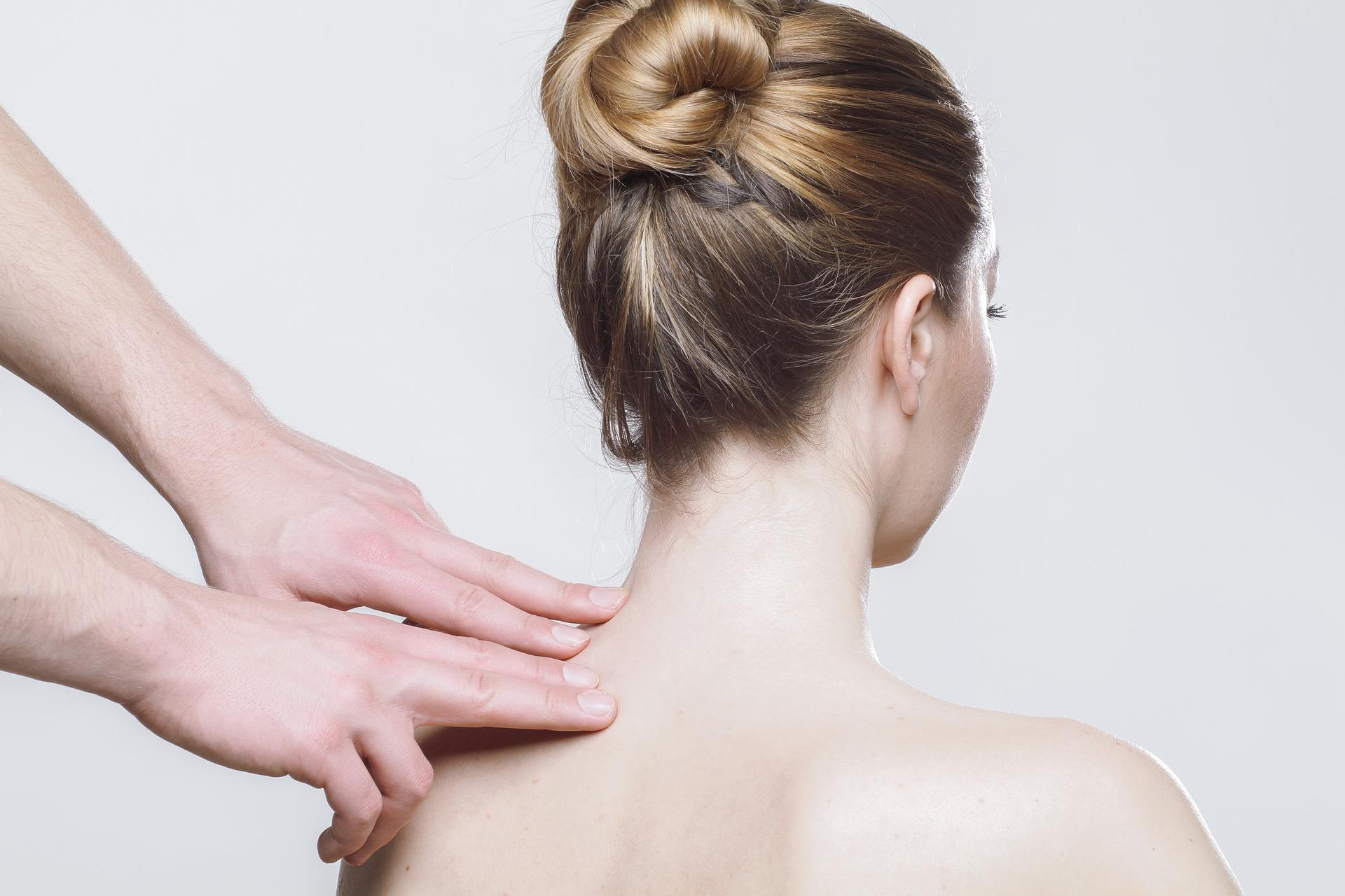 Massaggio cervicale per sintomi stress
