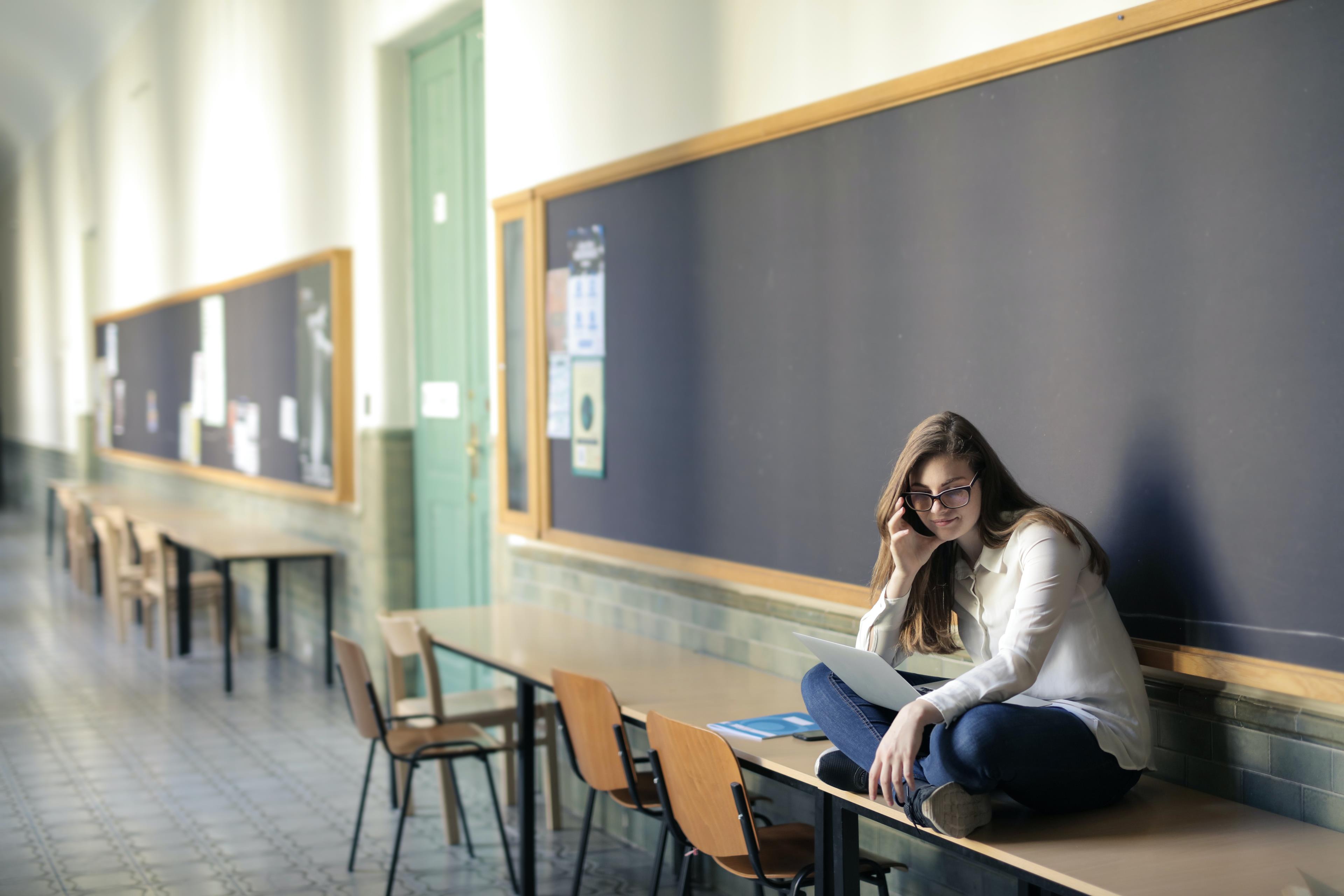 Copertina frasi sulla maturità divertenti