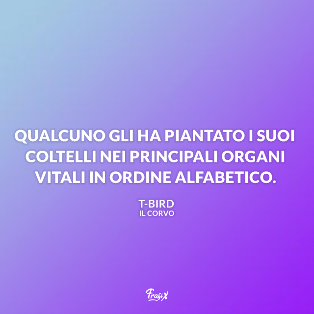 Qualcuno gli ha piantato i suoi coltelli nei principali organi vitali in ordine alfabetico.