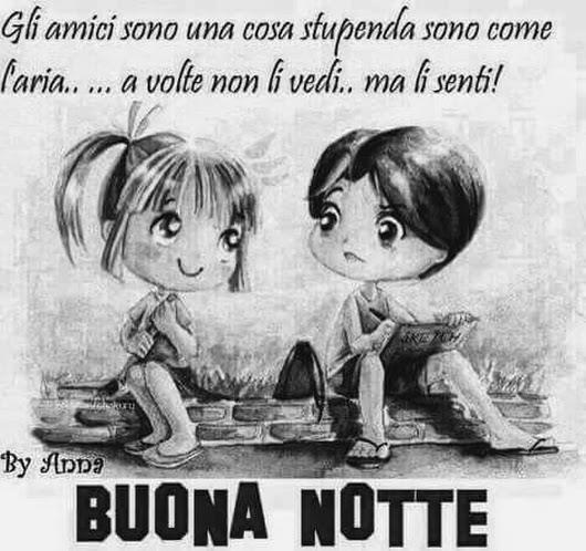 Due bambini in un disegno in bianco e nero