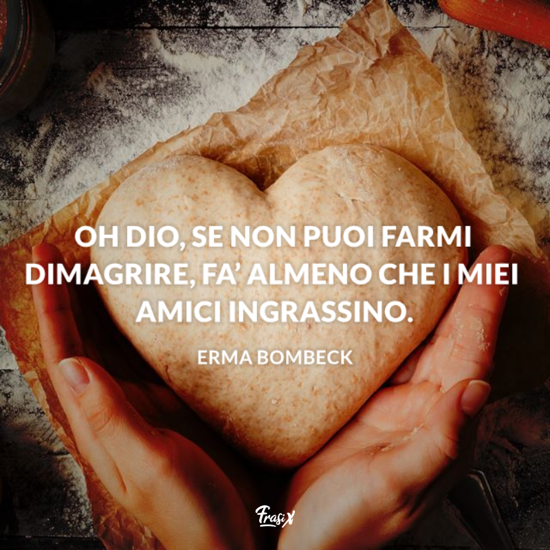 Mani intorno a una pasta a forma di cuore