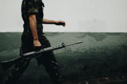 Copertina frasi sulla guerra