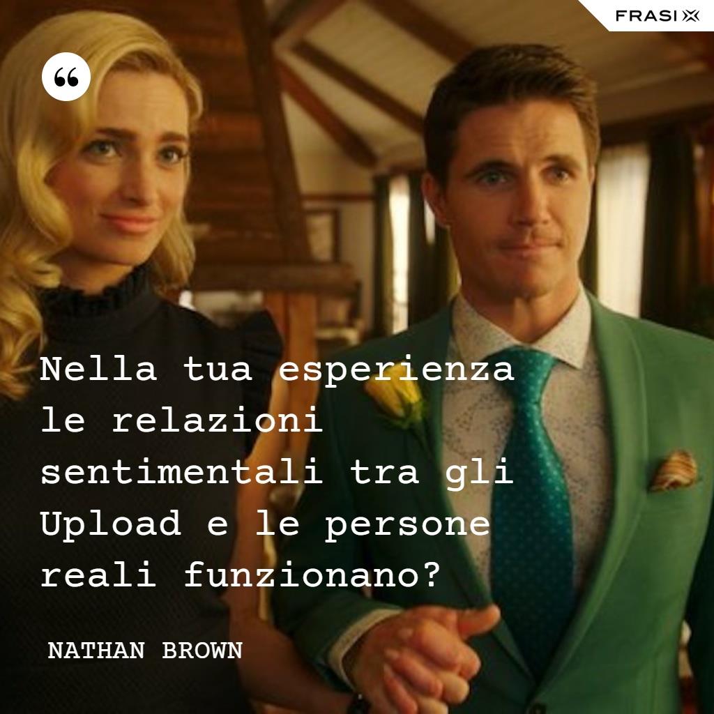 Immagine con frase di Upload