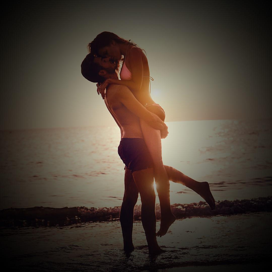Copertina lontani ma vicini frasi amore