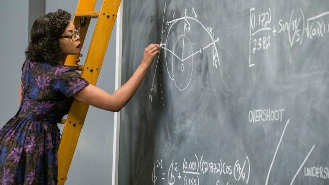 Taraji P. Henson in una scena tratta dal film Il diritto di contare
