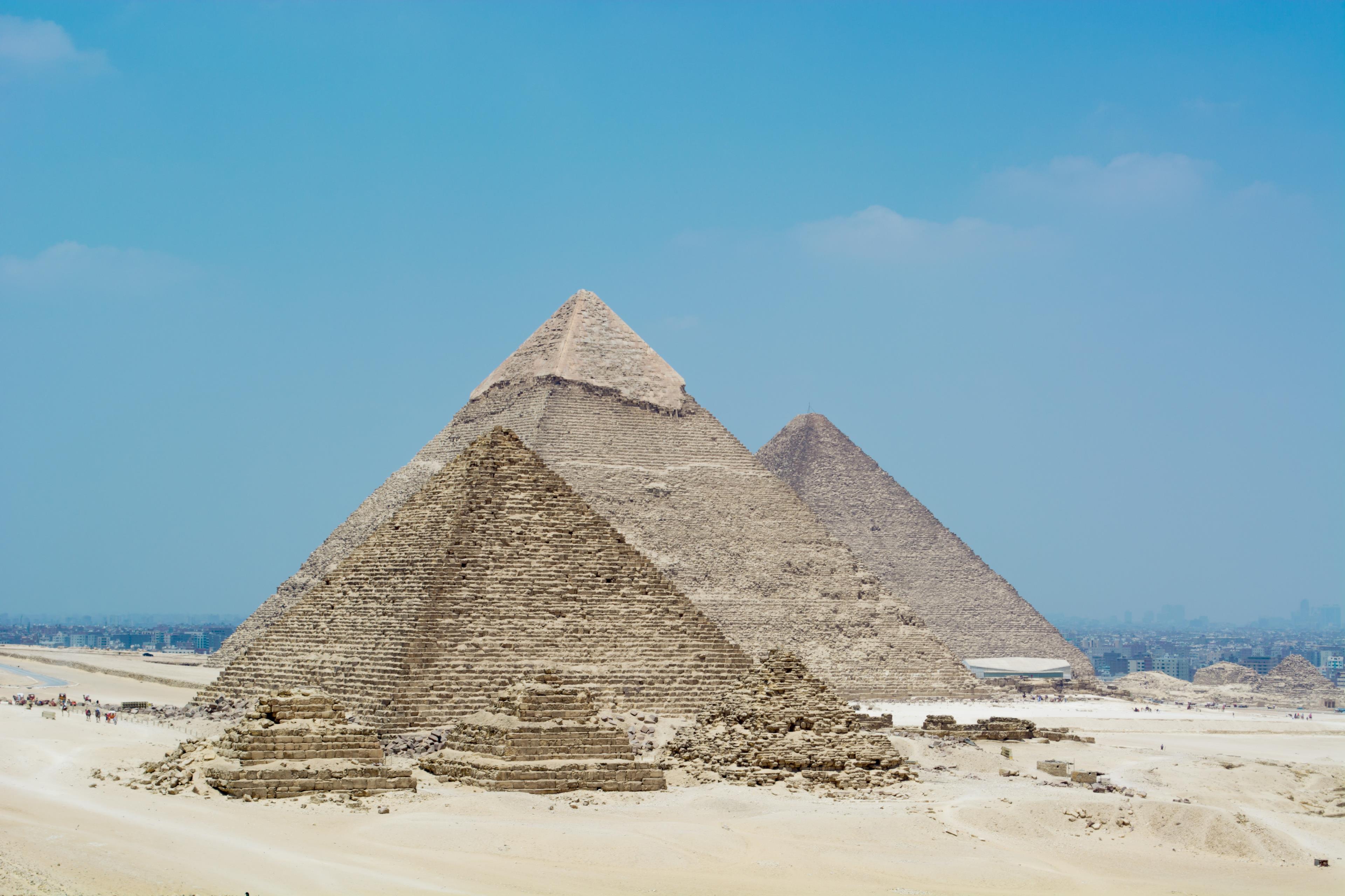 La Piramide di Cheope una delle 7 meraviglie antiche